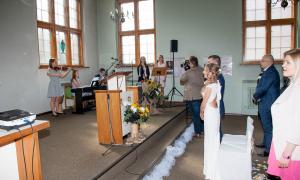 Ślub Gosi i Grzegorza w Kościele Chrześcijan Baptystów w Malborku